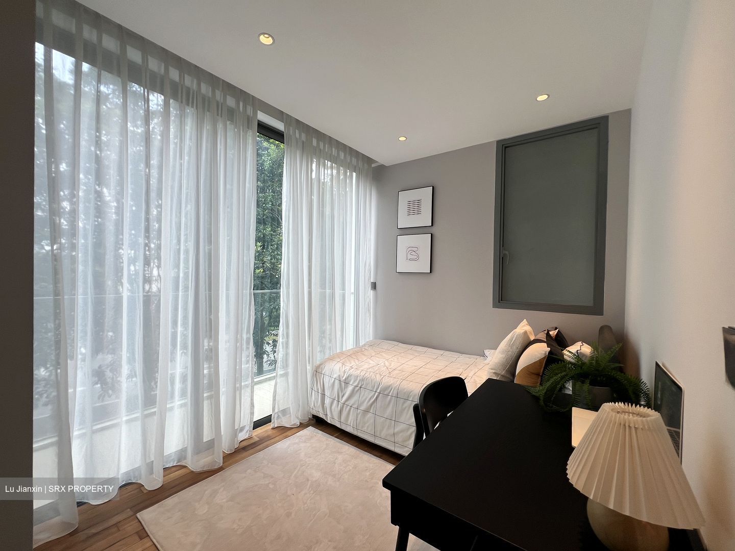Miltonia Close (D27), Terrace #609178951